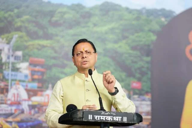 भारतीय संस्कृति और आध्यात्मिक मूल्यों के प्रसार में मोरारी बापू का योगदान अतुलनीय - धामी